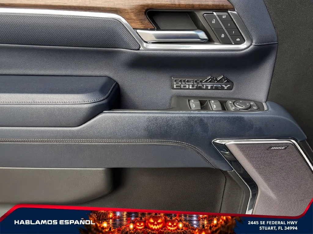Used 2023 IRIDESCENT PEARL TRICOAT Chevrolet High Country image 23
