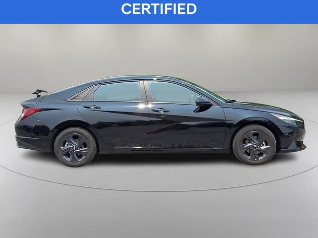 Used 2023 Black Hyundai SEL image 12