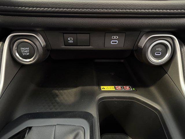 Certified Used 2026 WIND CHILL PEARL Toyota  image 42