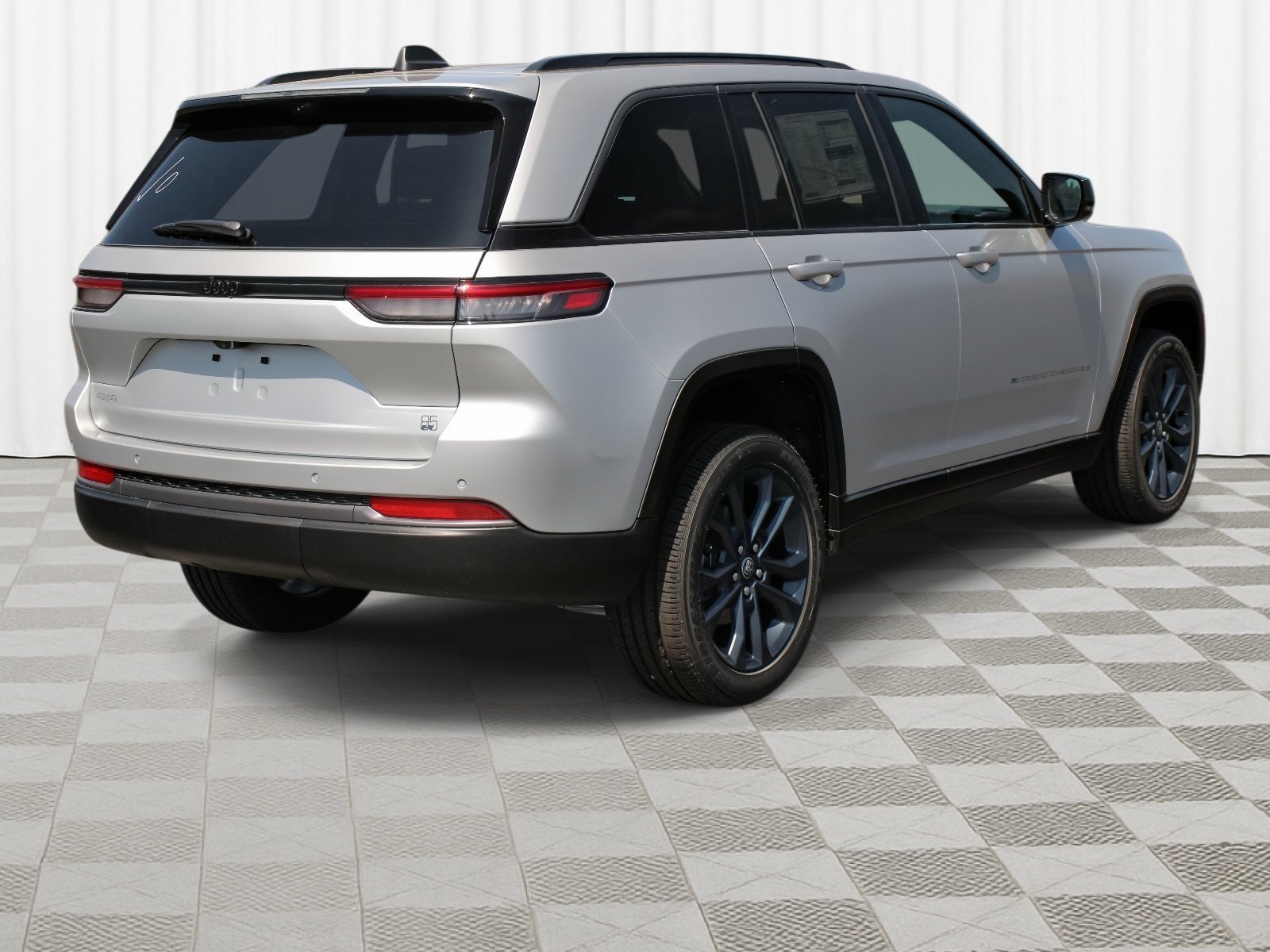 New 2026 Silver Zynith Jeep 85th Anniversary Edition image 31