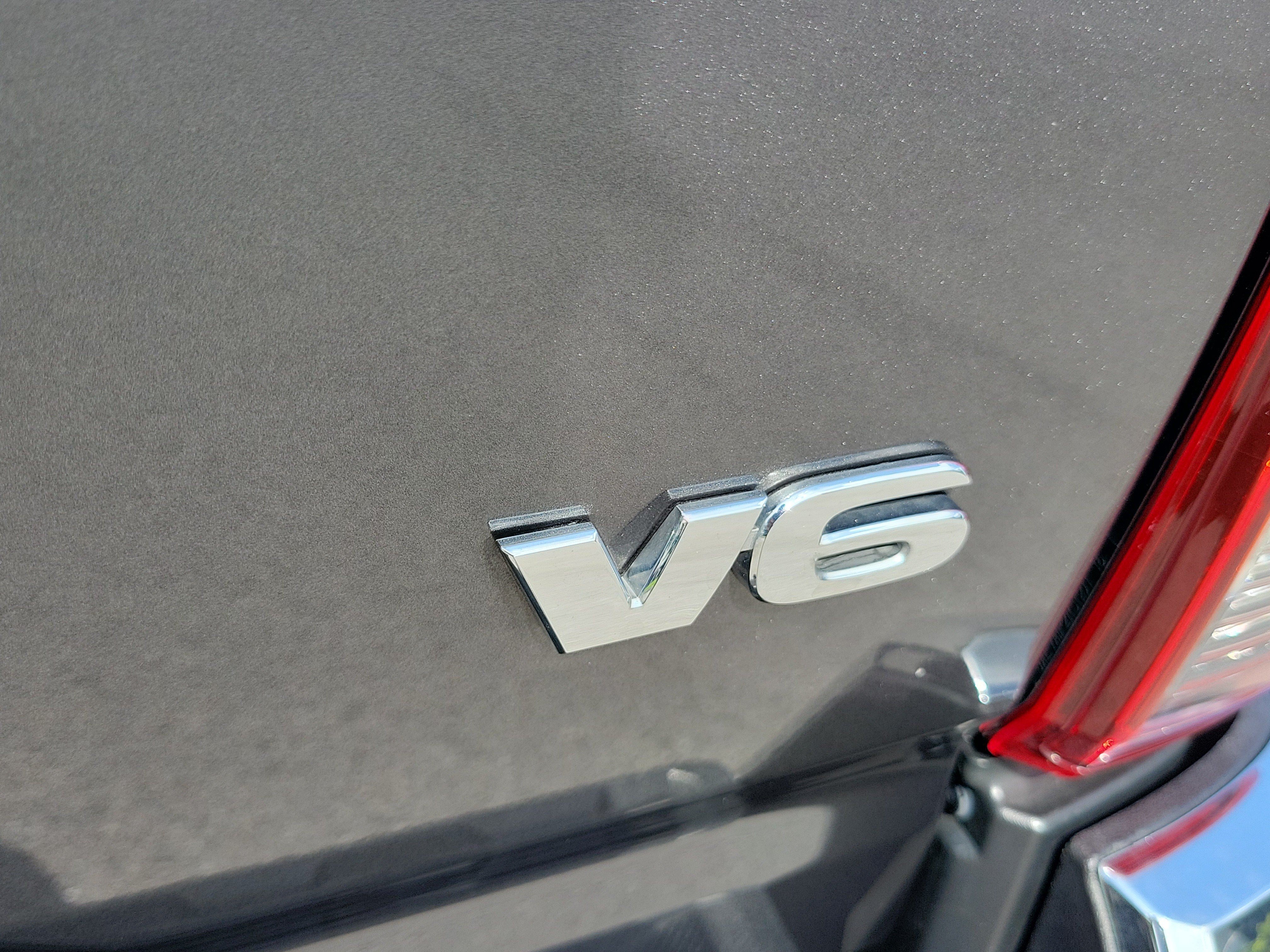Used 2021 Magnetic Gray Metallic Toyota SR5 image 9