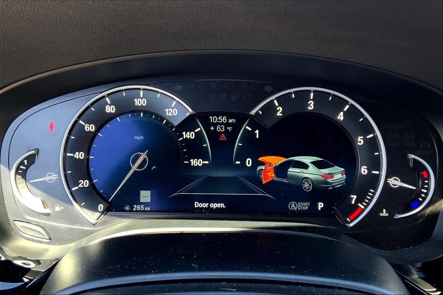 Used 2018 Glacier Silver Metallic BMW 530i image 25