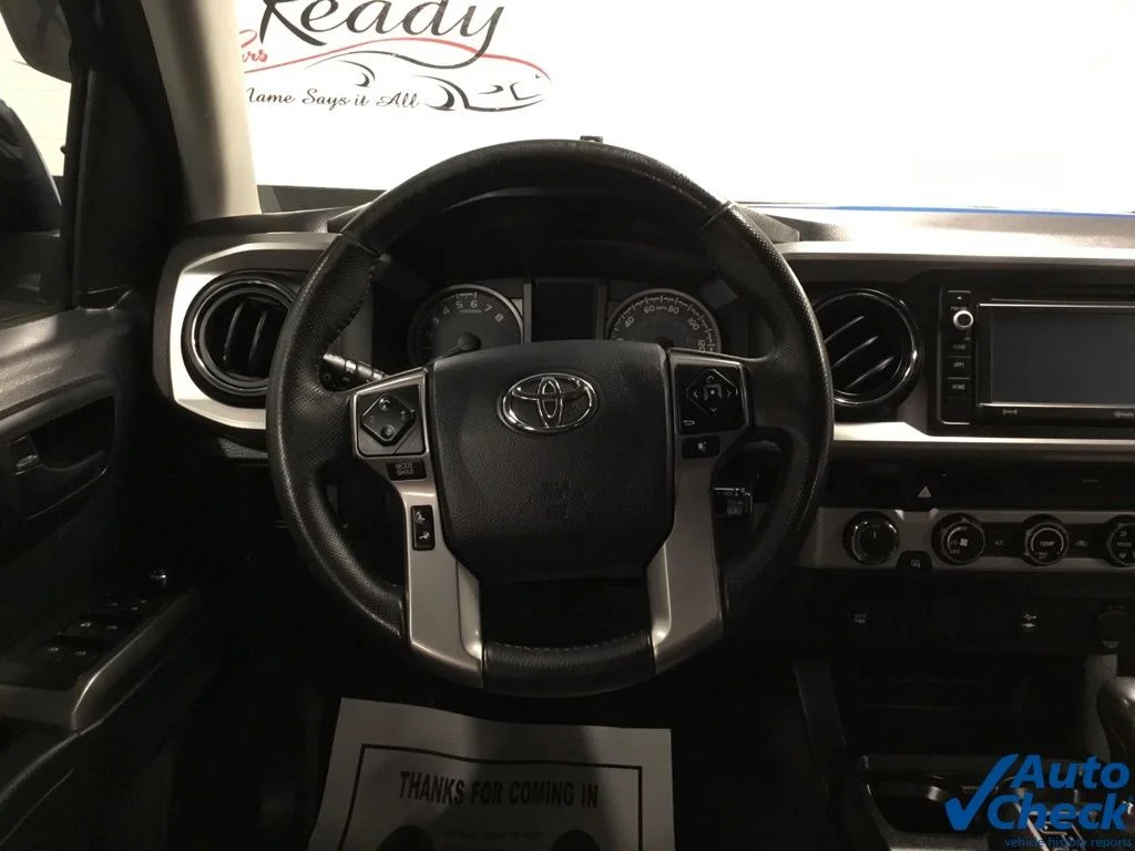 Used 2017 Blue Toyota SR5 image 18