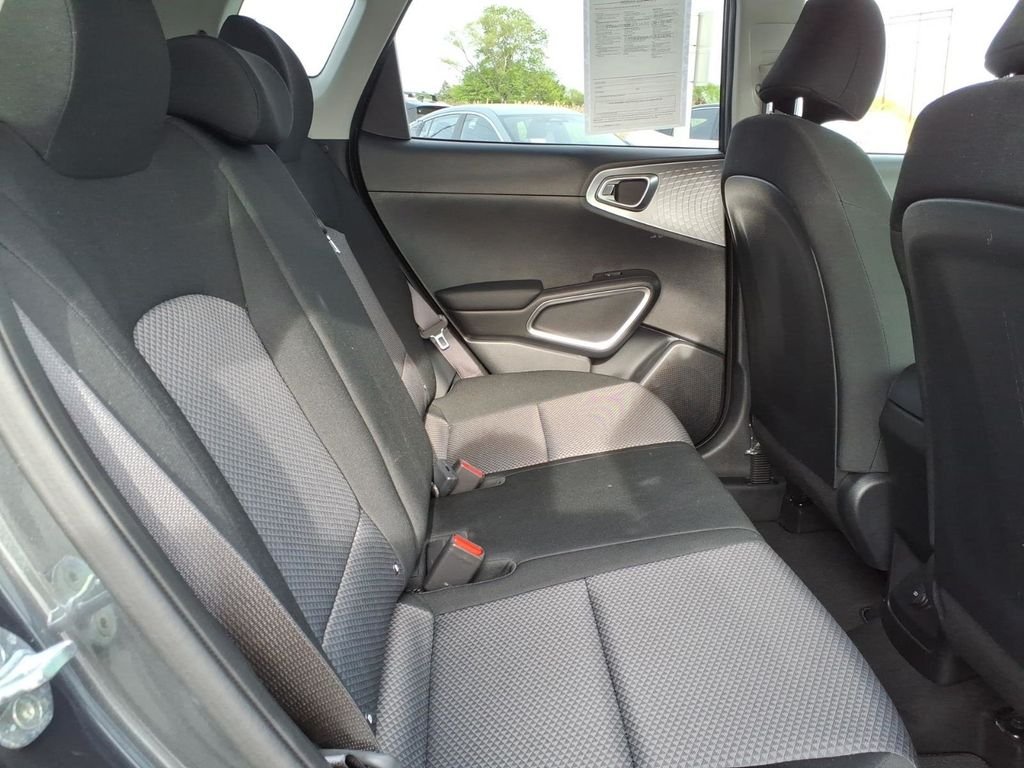 Used 2022 Gravity Gray Kia X-Line w/navigation image 26