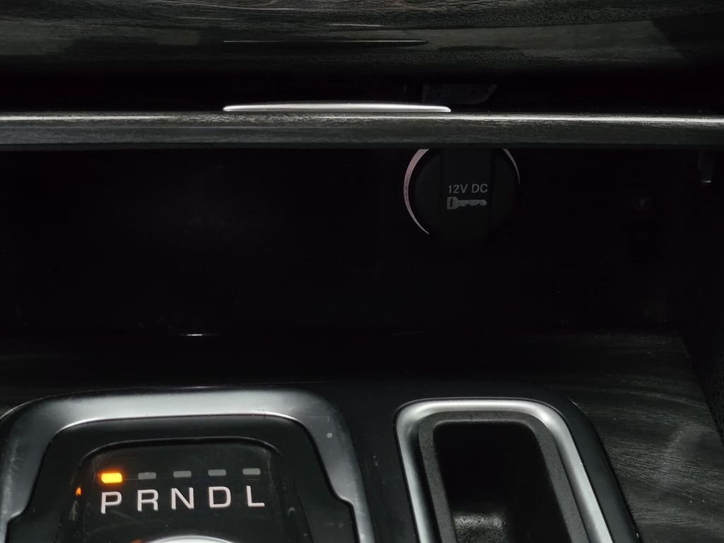 Used 2018 Gloss Black Chrysler Touring image 21