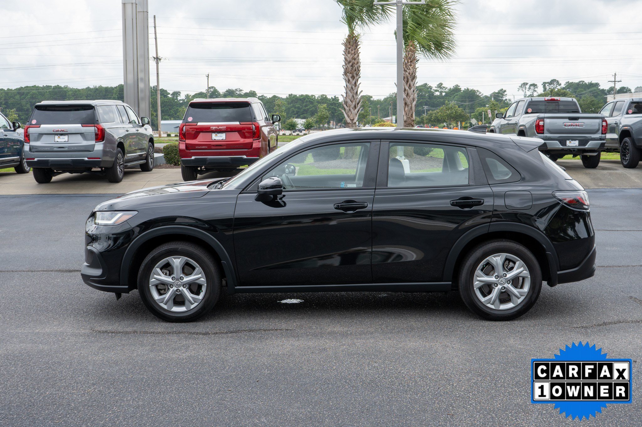 Used 2023 Black Honda LX image 6