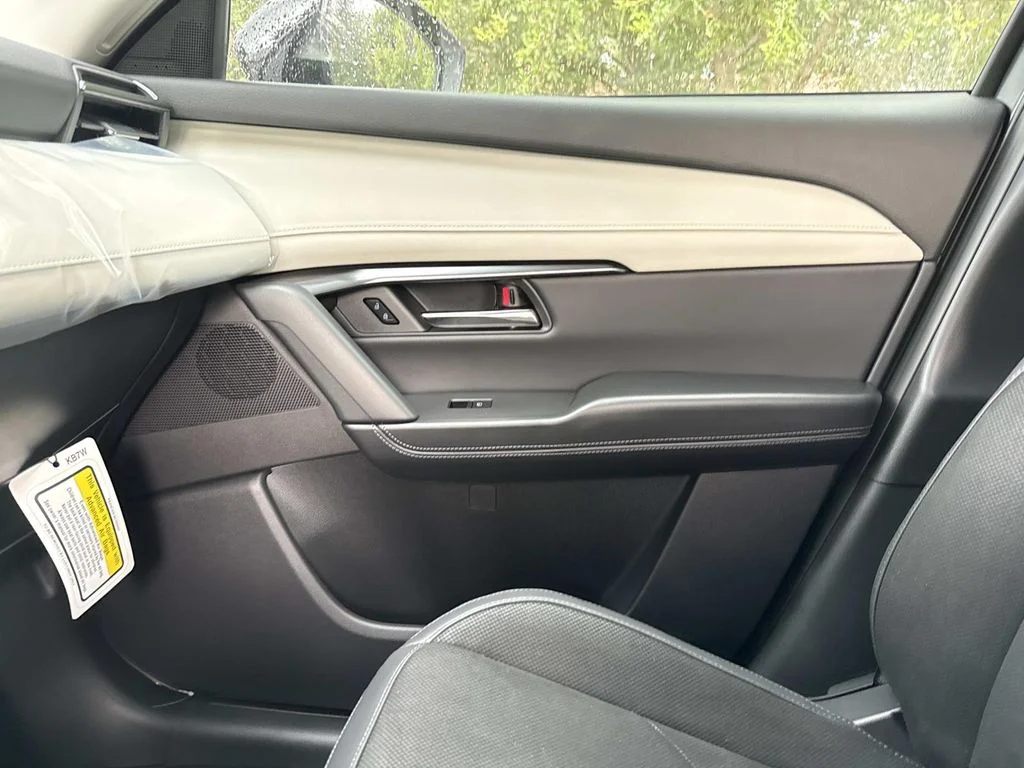 New 2026 Rhodium White Metallic Mazda 2.5 S Preferred AWD image 29
