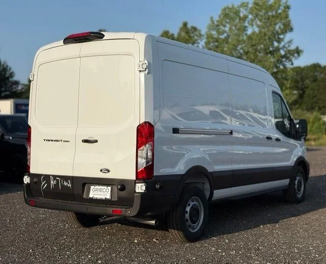 New 2026 Oxford White Ford Cargo Van image 5