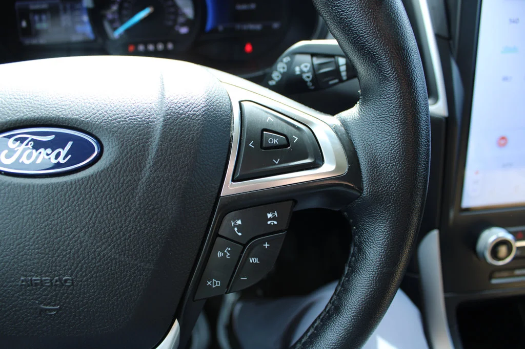 Certified Used 2024 Oxford White Ford SEL image 36