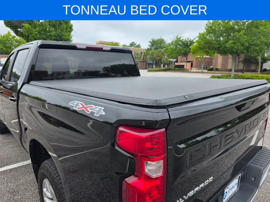 Used 2020 BLACK Chevrolet LT image 33