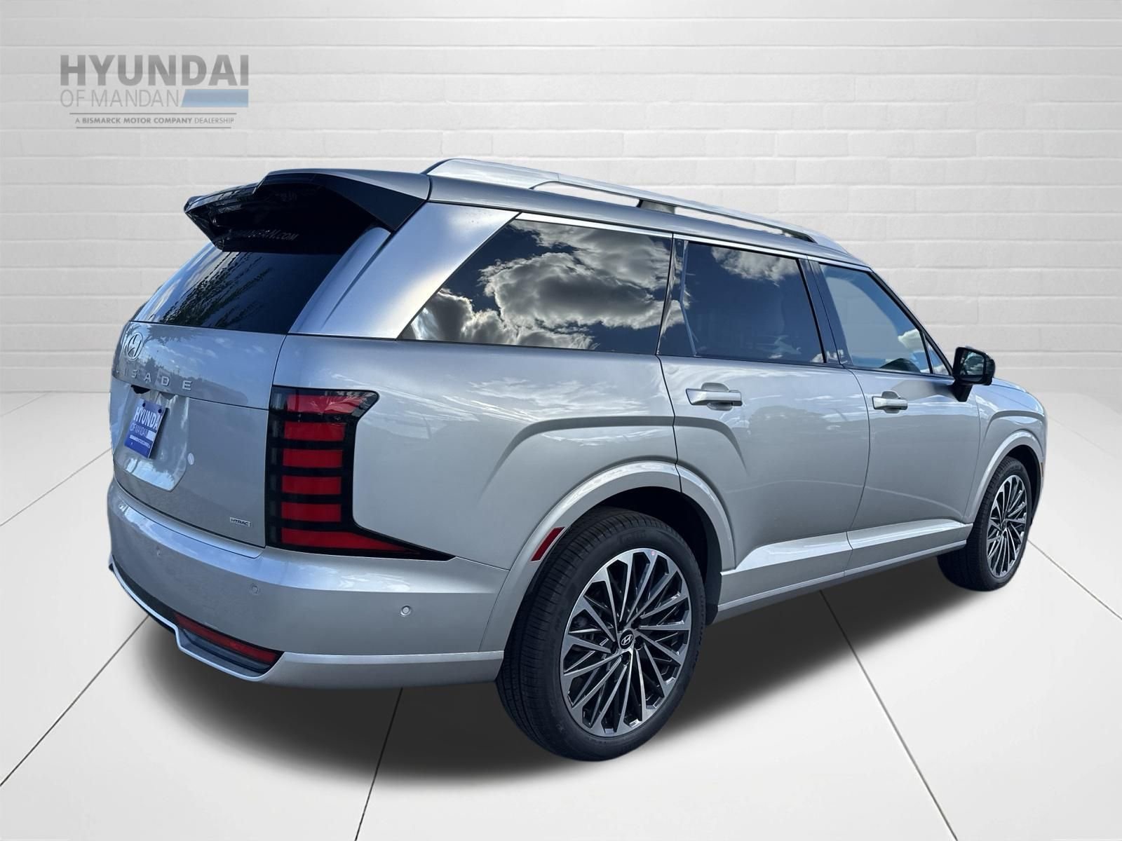 New 2027 Silver Hyundai Calligraphy image 3