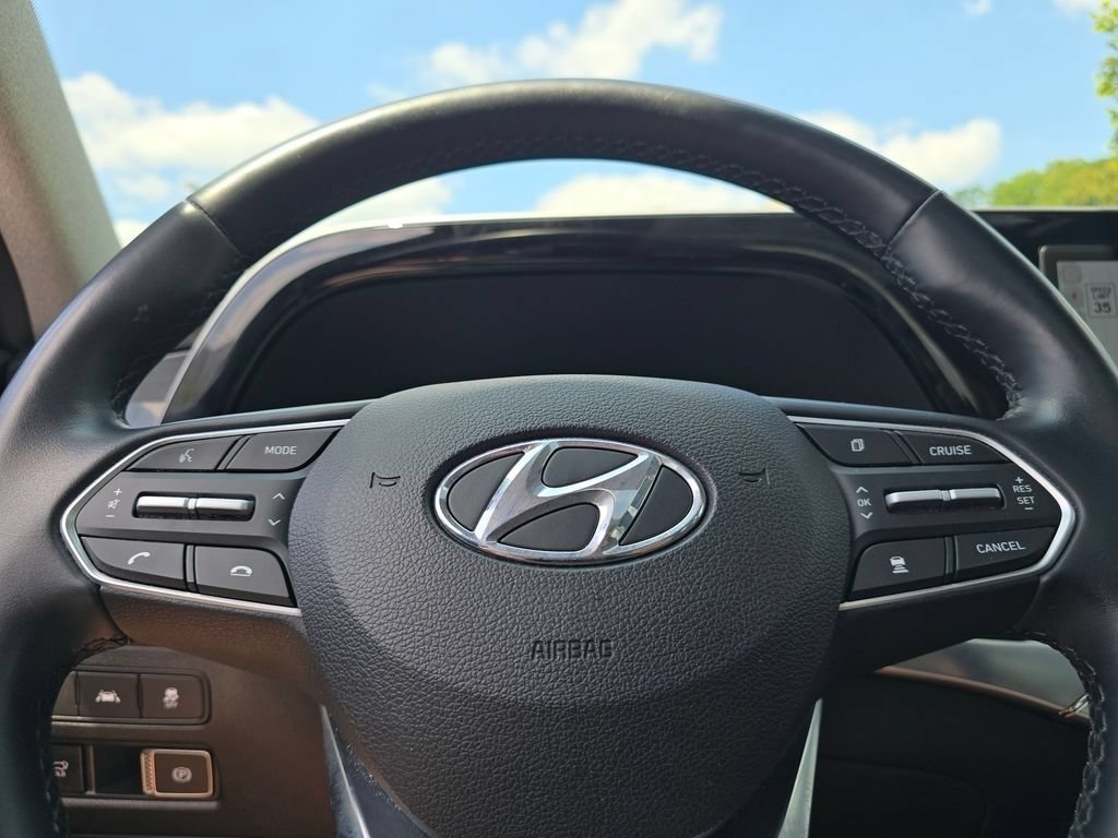 Used 2022 Abyss Black Pearl Hyundai Limited image 36