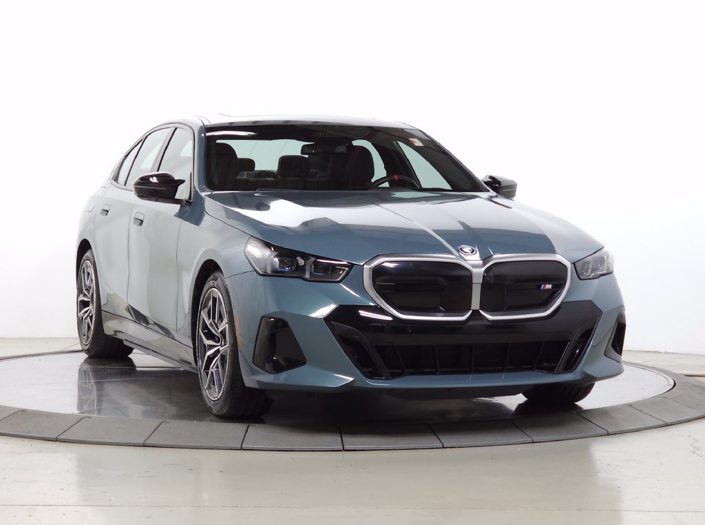 Used 2024 Green Metallic BMW M60 image 1