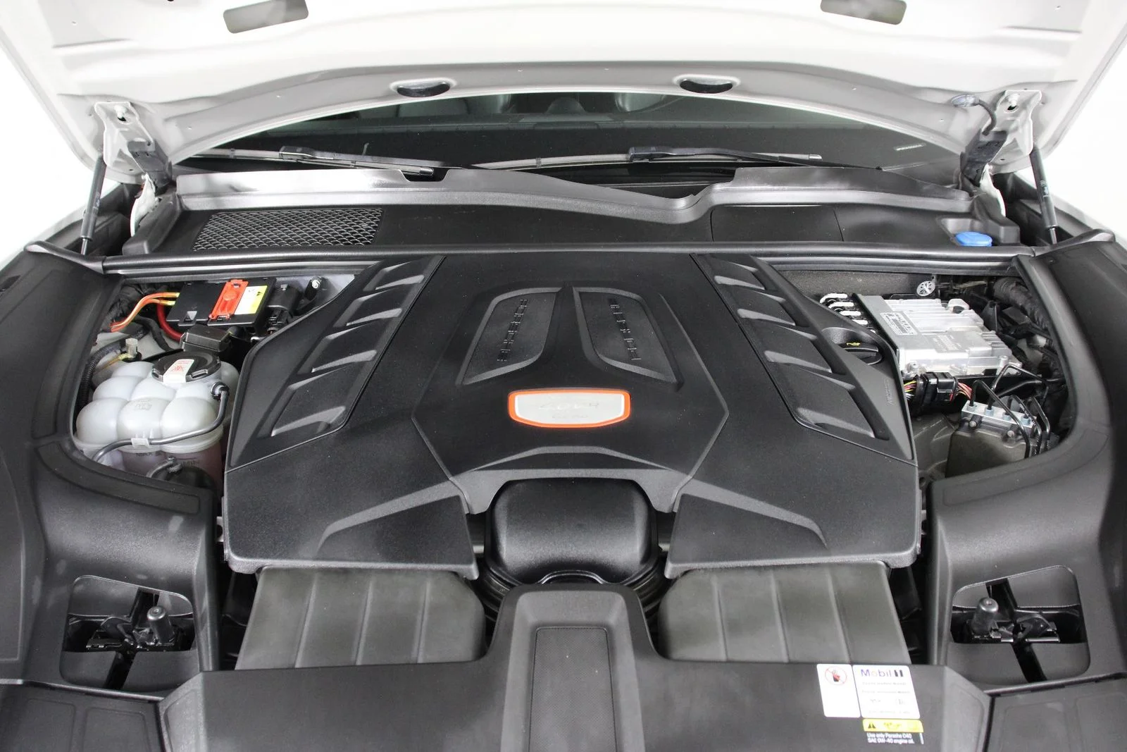 Used 2022 Chalk Porsche Turbo image 26