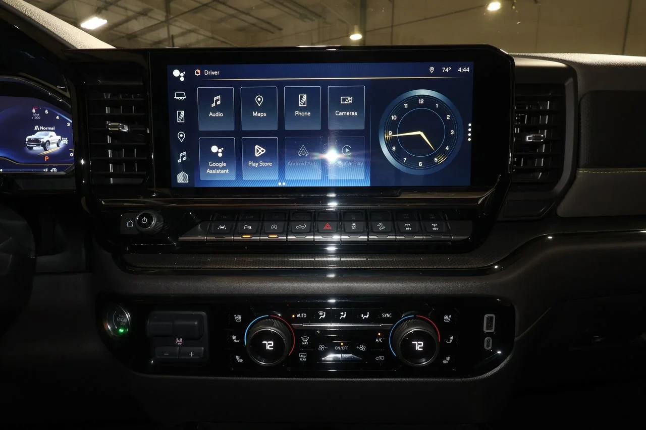 2024 Chevrolet Silverado 1500 ZR2 - Photo 18