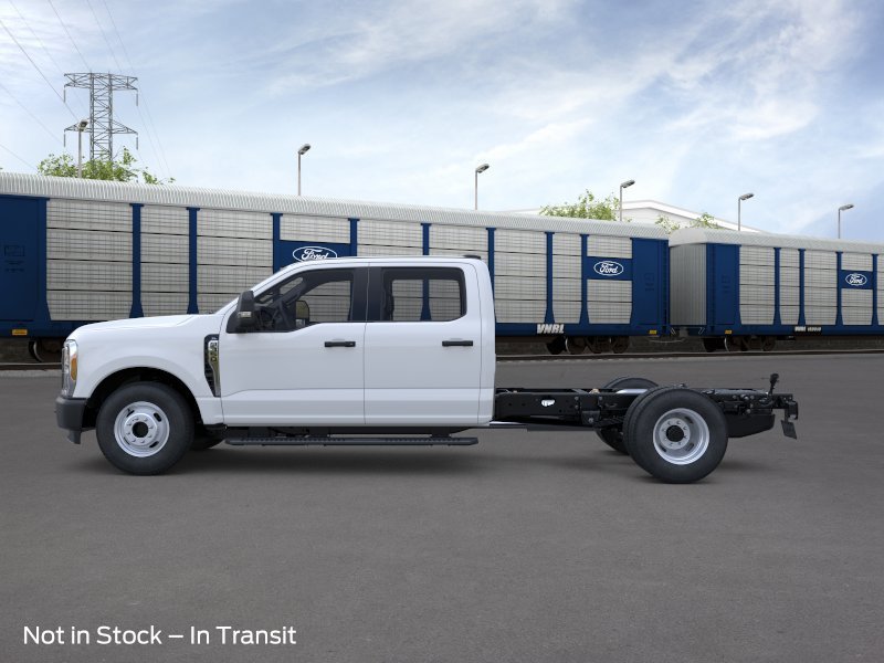 New 2026 Oxford White Ford XL image 3