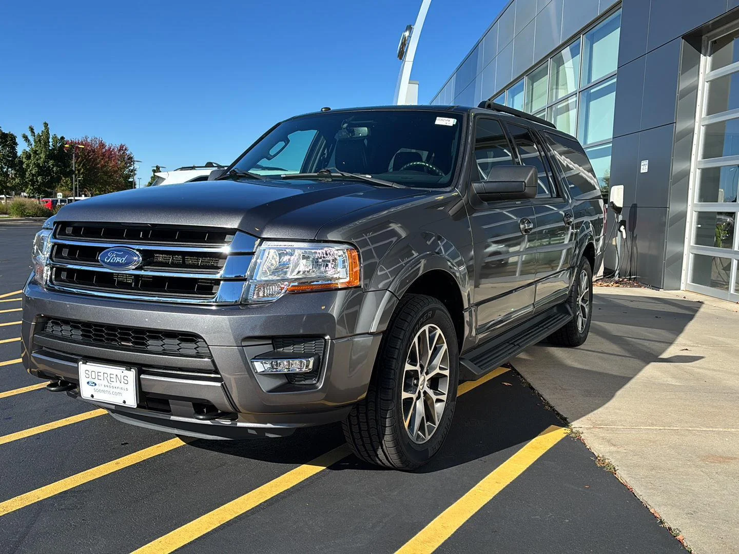 Certified Used 2017 Magnetic Ford XLT image 3