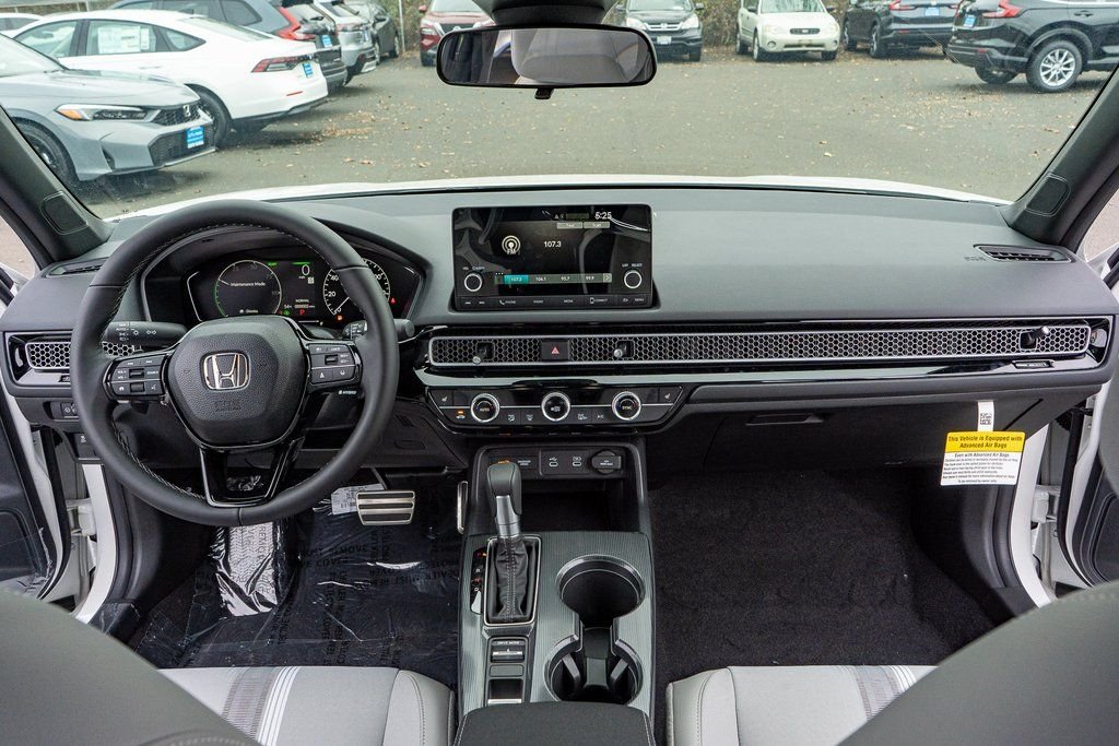 2026 Honda Civic Hatchback Sport - Photo 17