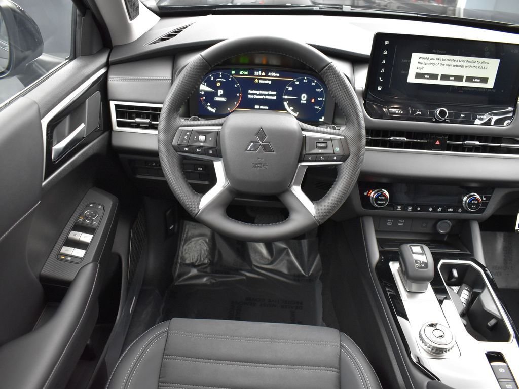 New 2026 Black Mitsubishi SE image 16