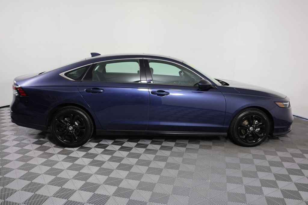 2023 Honda Accord EX - Photo 9