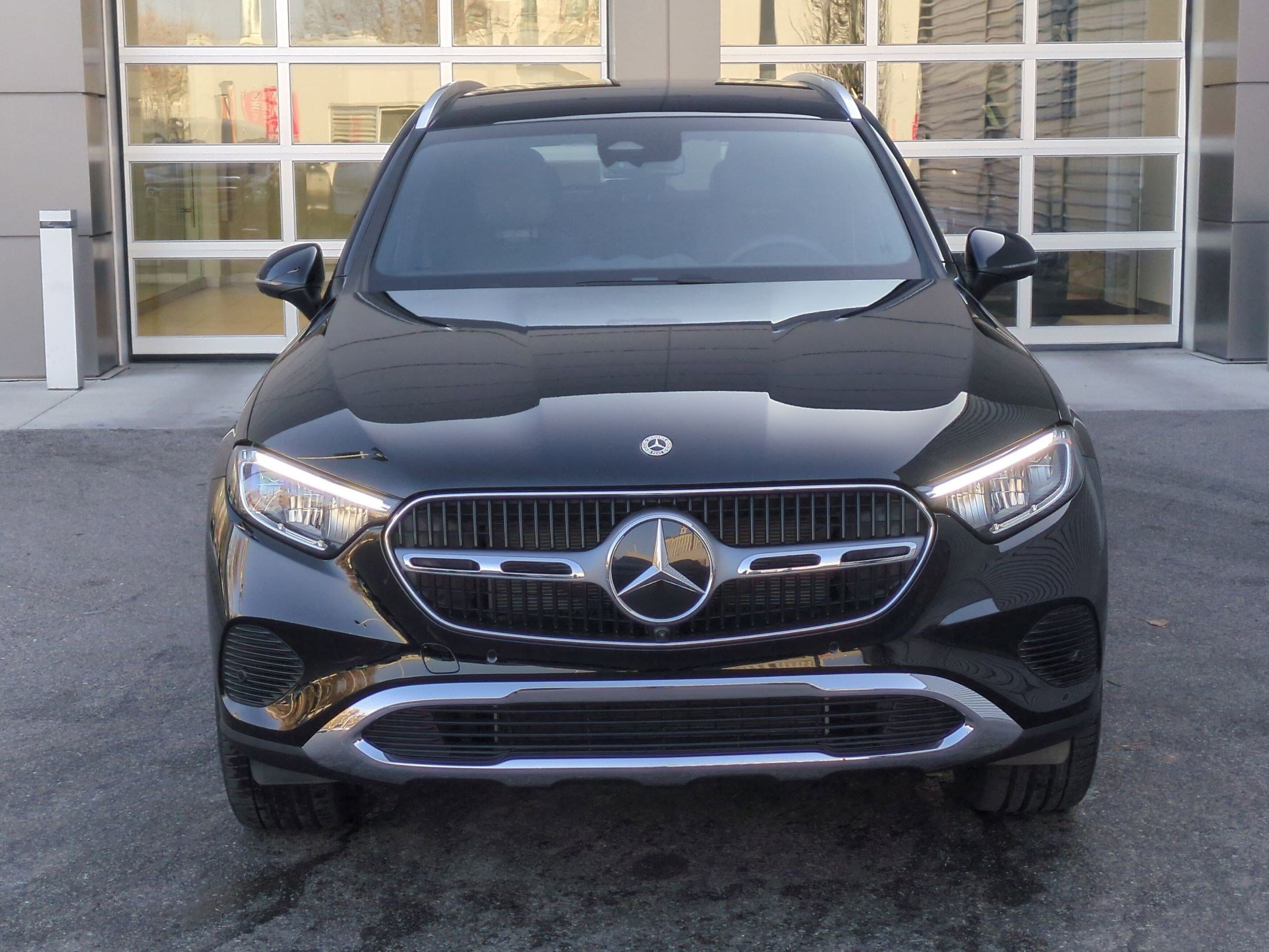New 2026 Black Mercedes-Benz GLC 300 image 25