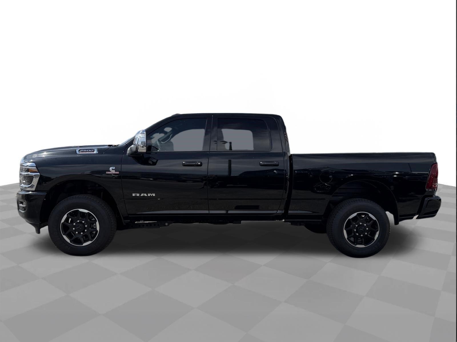 Used 2025 Diamond Black Crystal Pearlcoat Ram Laramie image 2