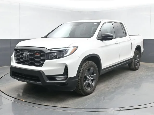 Certified Used 2026 Platinum White Pearl Honda TrailSport image 59