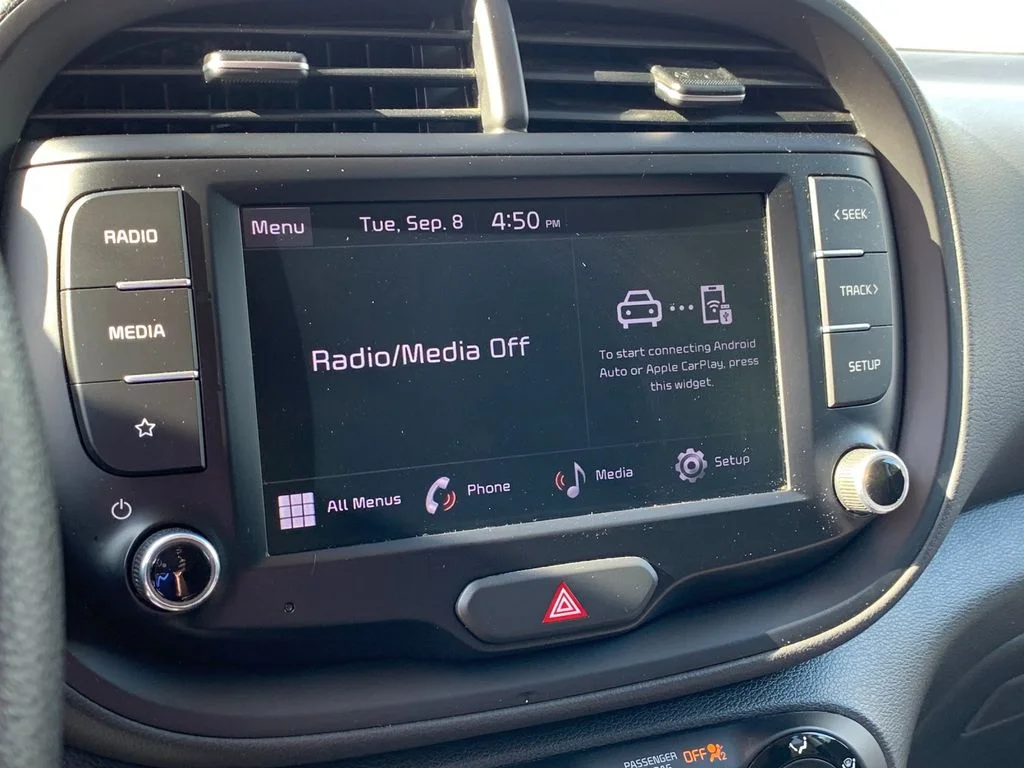 Used 2022 Gray Kia LX image 21