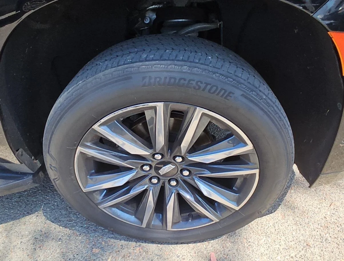 Used 2021 BLACK RAVEN Cadillac Sport image 22
