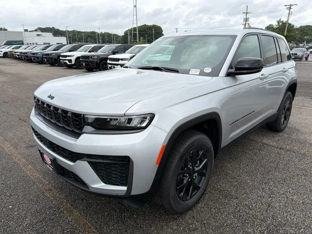 New 2026 Silver Jeep Altitude image 6