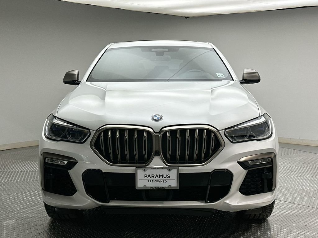Used 2021 White Metallic BMW M50i image 16