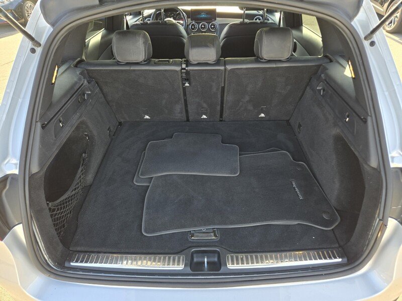 Used 2020  Mercedes-Benz GLC 300 image 14