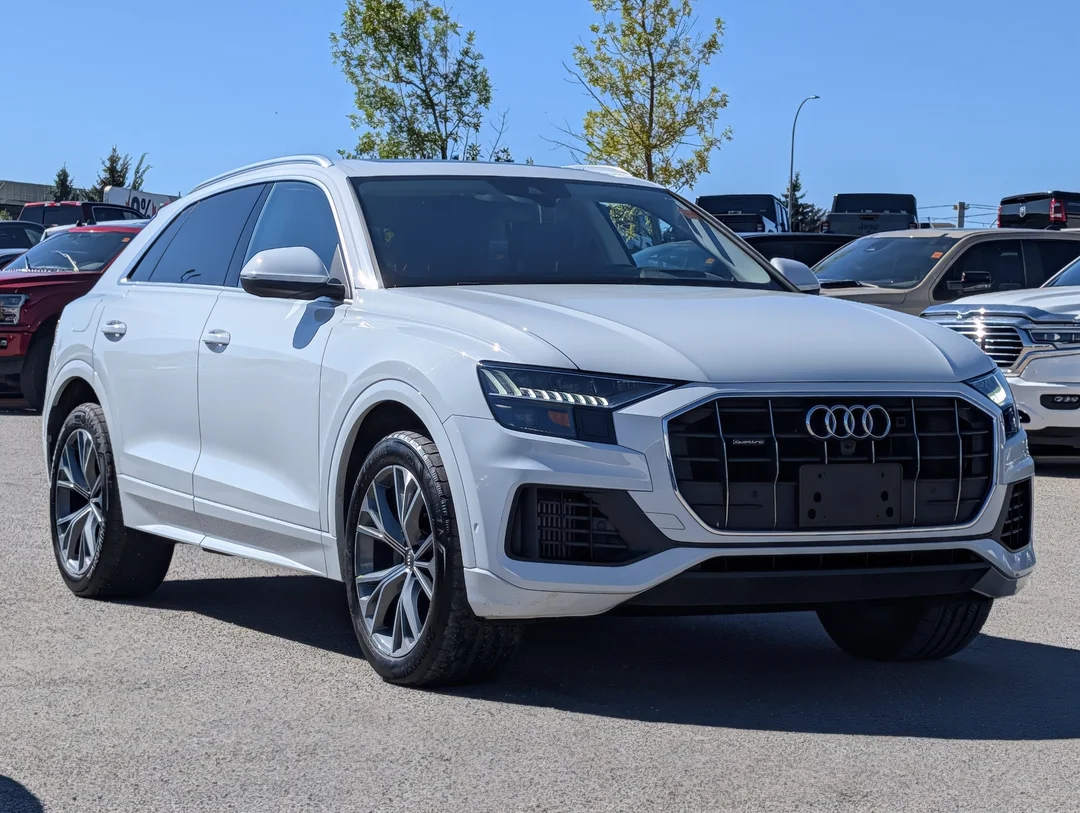Used 2019  Audi Technik - S-Line - Leather - Sunroof - HUD - Healed/Ventilated Seats image 2
