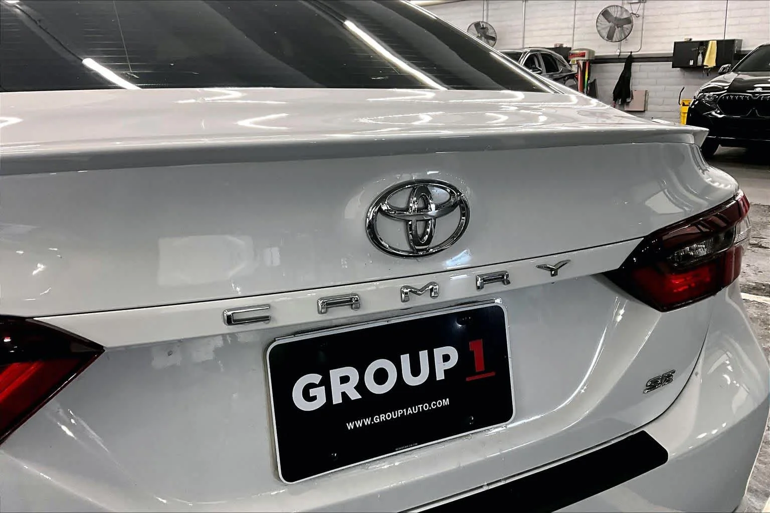 Used 2023 Ice Cap Toyota SE image 32