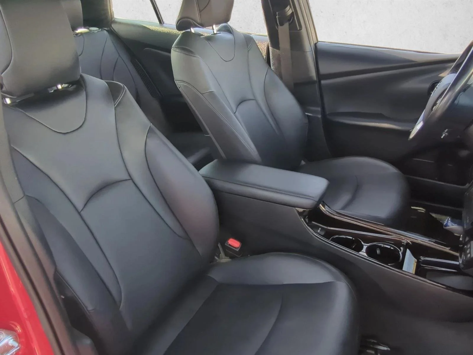 Used 2019 Hypersonic Red Toyota Premium image 20