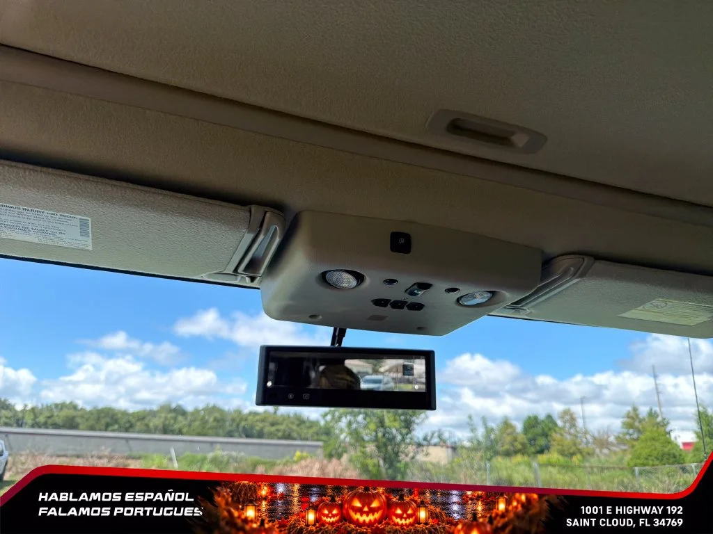 Used 2007 Glacier Blue Metallic HUMMER SUT image 25