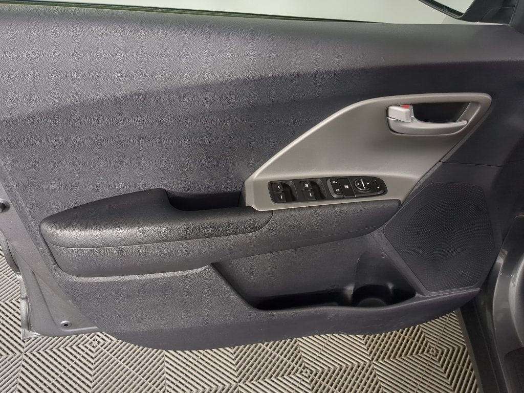 Used 2017 Metal Stream Kia LX image 14