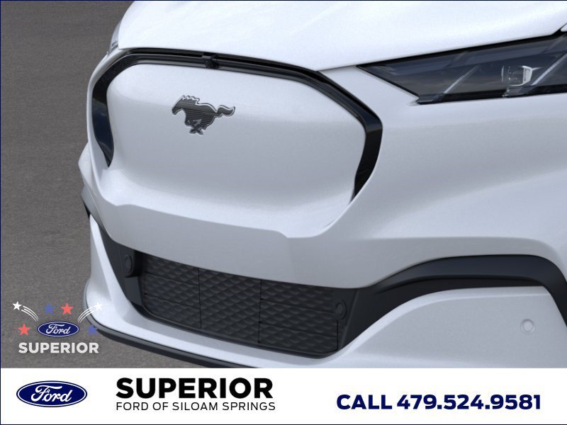 New 2026 Star White Metallic Tri-coat Ford Premium image 17