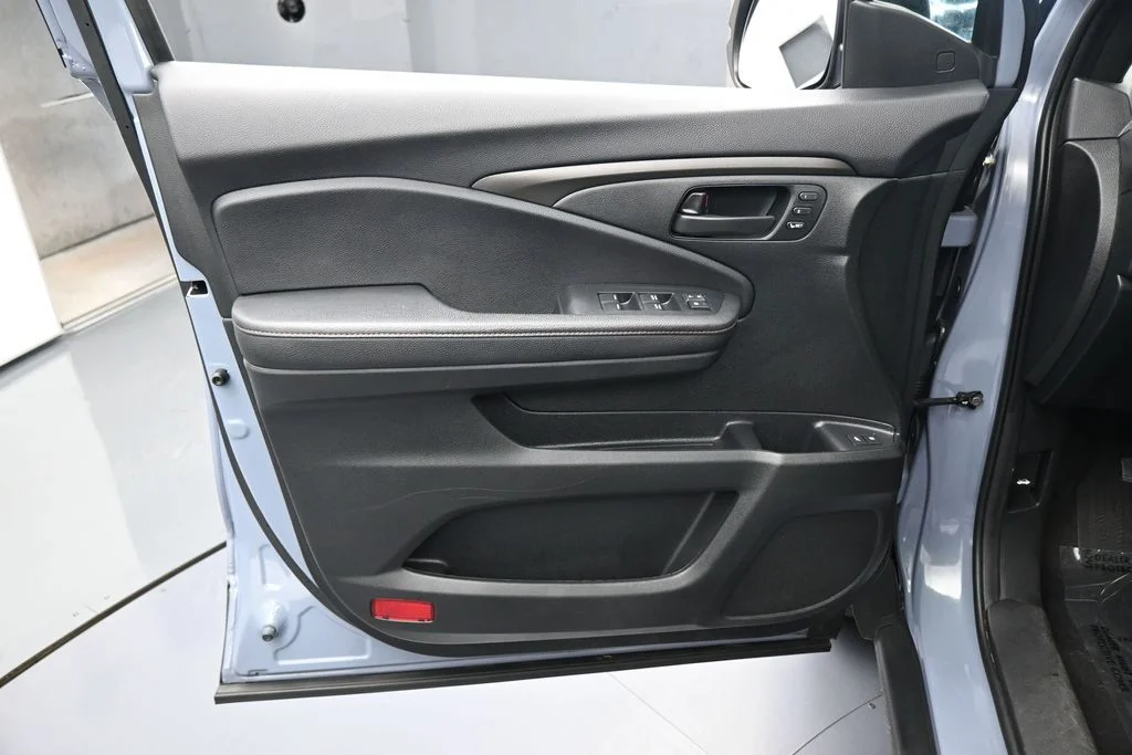 Used 2024 Gray Honda TrailSport image 14