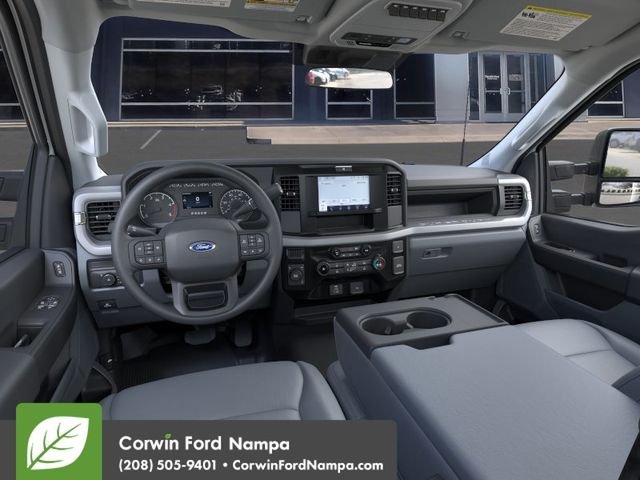 2025 Ford F-600 Super Duty Chassis Cab XL - Photo 9