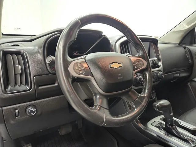 Used 2018 Silver Chevrolet LT image 17