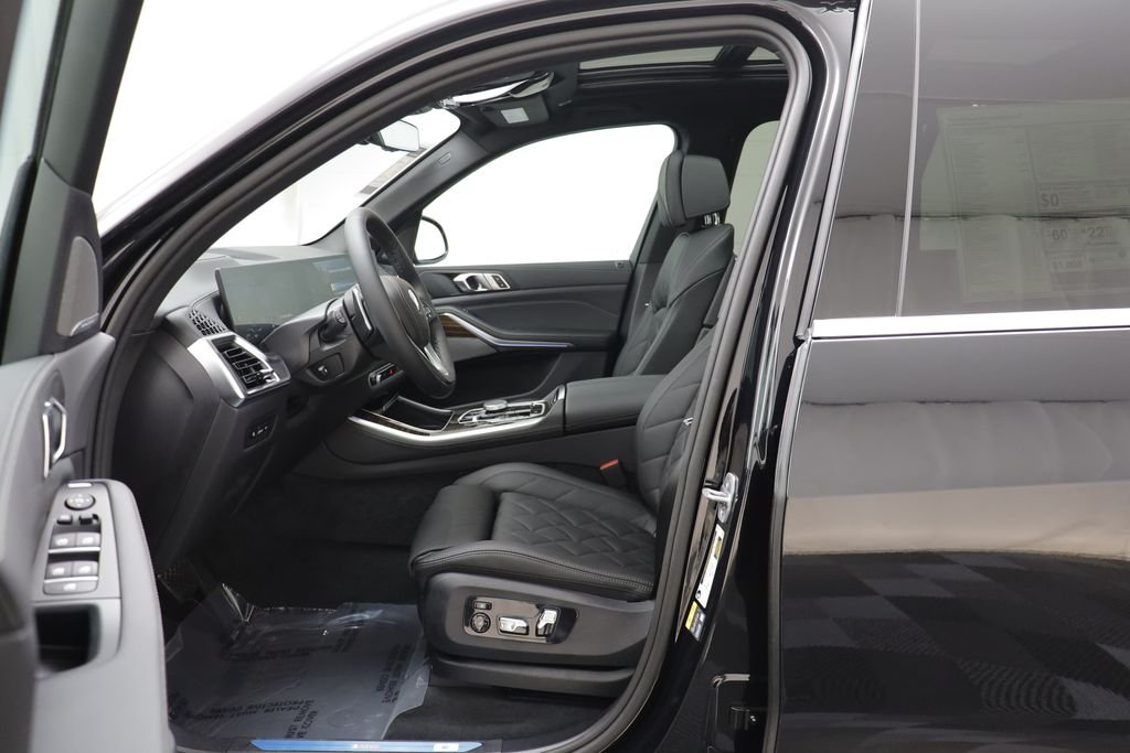 New 2026 Black Sapphire Metallic BMW xDrive50e image 7