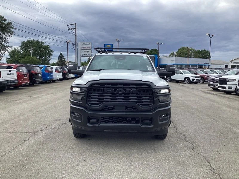 New 2026 Bright White Clearcoat RAM Tradesman image 2