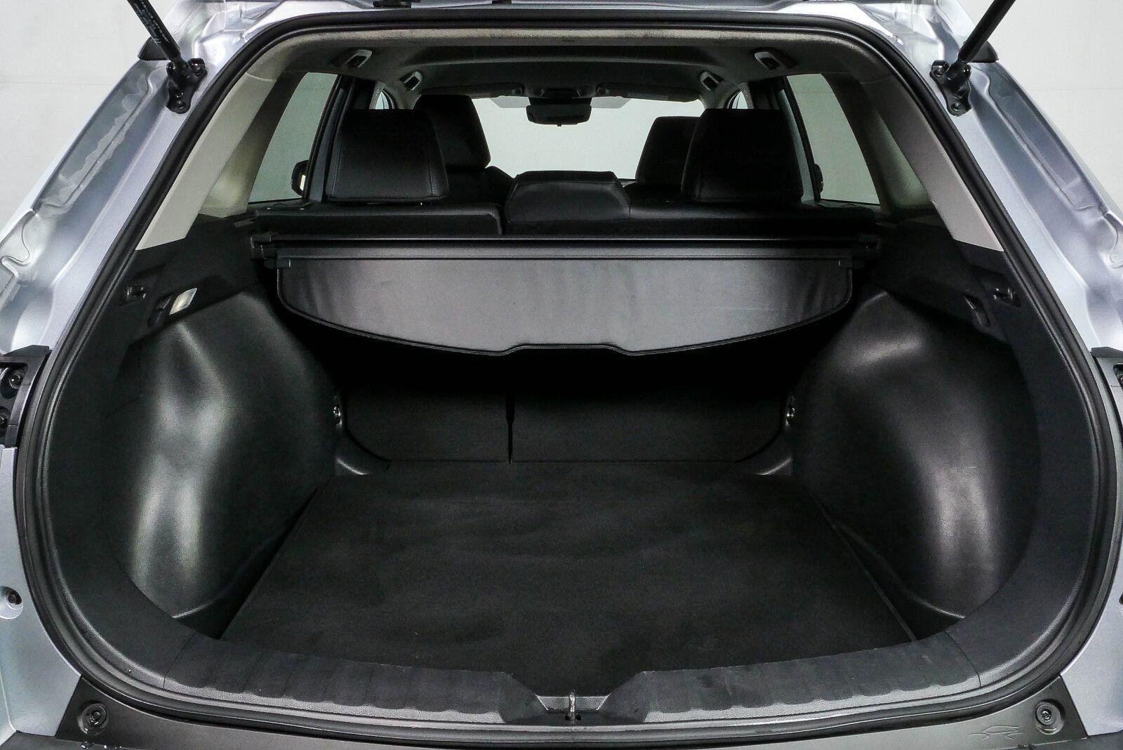 Used 2025 Sonic Silver Toyota XLE image 28