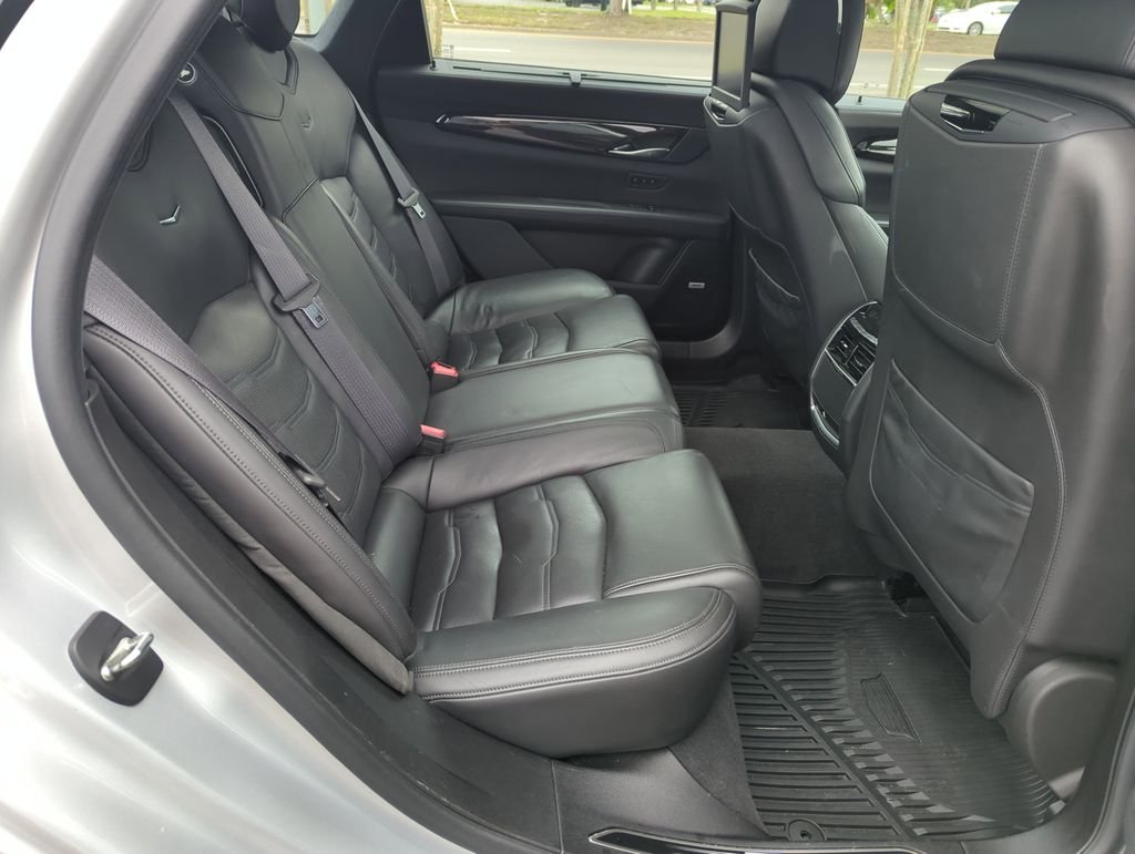 Used 2017 Silver Cadillac 3.0L Twin Turbo Platinum image 31