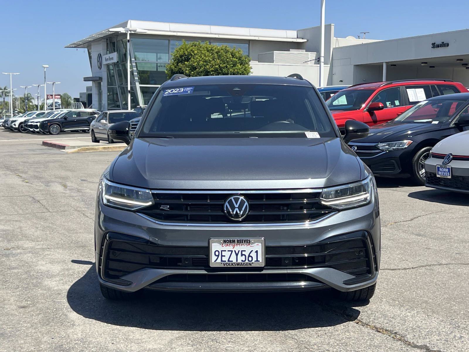 Certified Used 2023 Platinum Gray Metallic Volkswagen SE R-Line Black image 4