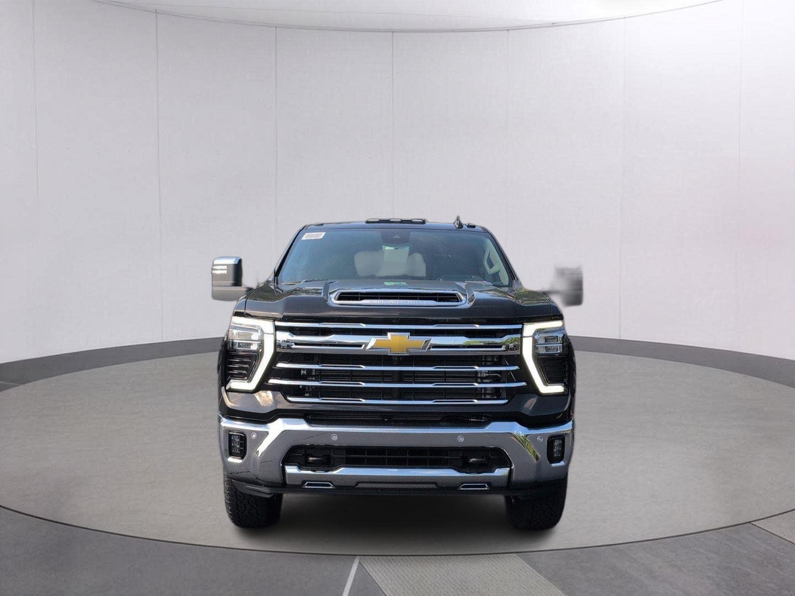 2026 Chevrolet Silverado 2500 HD LTZ - Photo 9