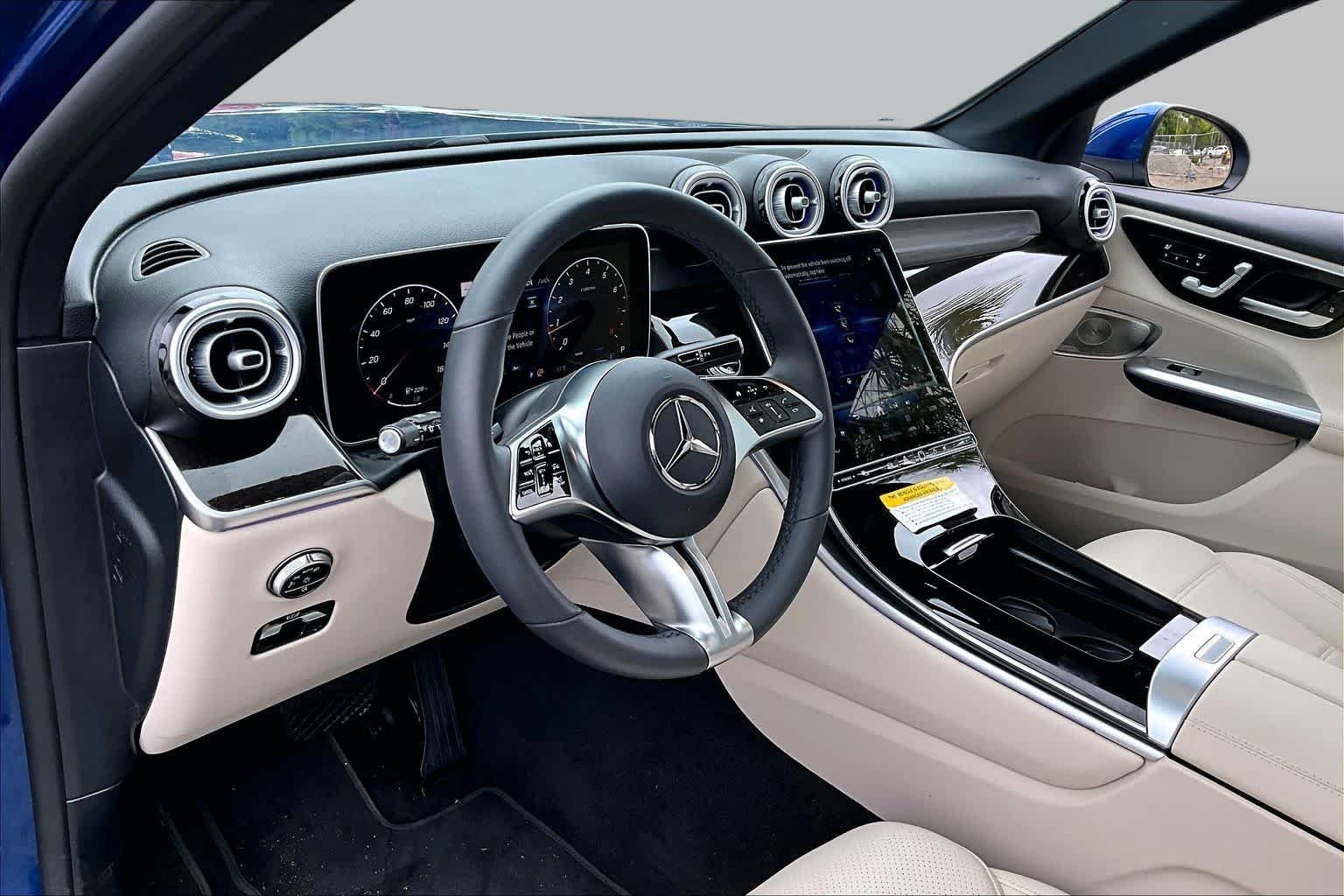 Used 2026 Starling Blue Metallic Mercedes-Benz GLC 300 image 18