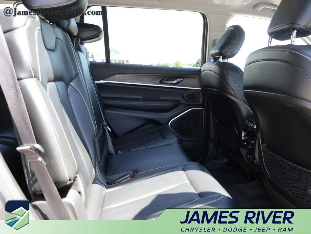 Used 2021 Gray Jeep Limited image 12
