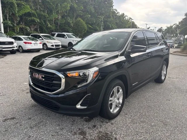Used 2019 Black GMC SLE image 5